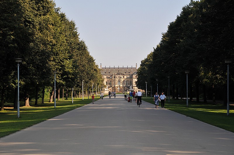 DSC_10006E.jpg