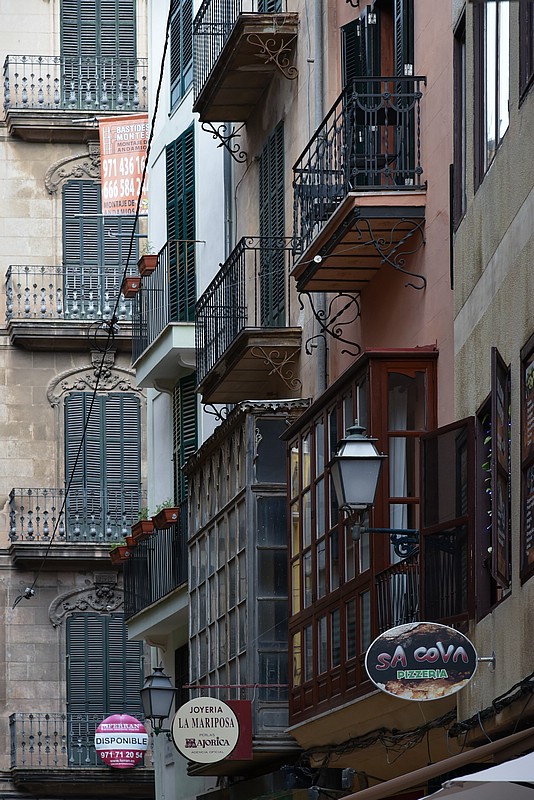 DSC_2068RAW.jpg