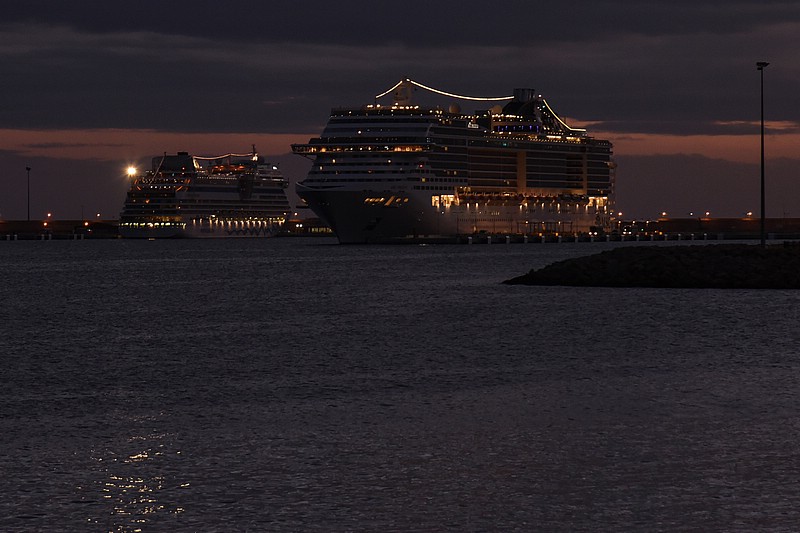 DSC_2258RAW.jpg