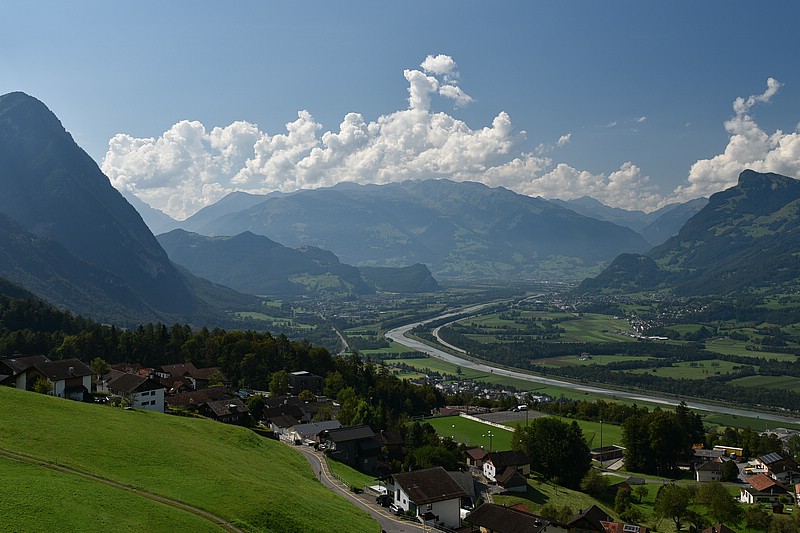 DSC_2937RAW.jpg