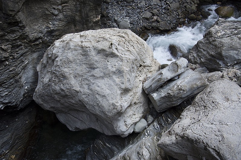 DSC_5647RAW.jpg