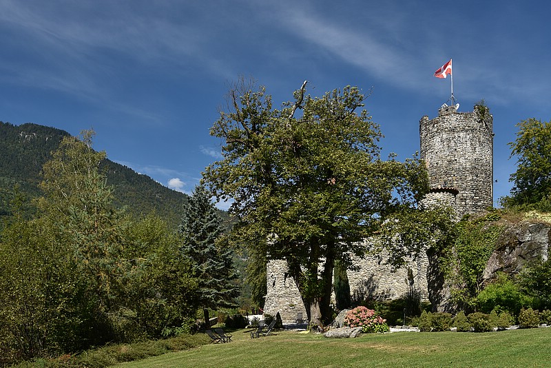 DSC_3053RAW.jpg