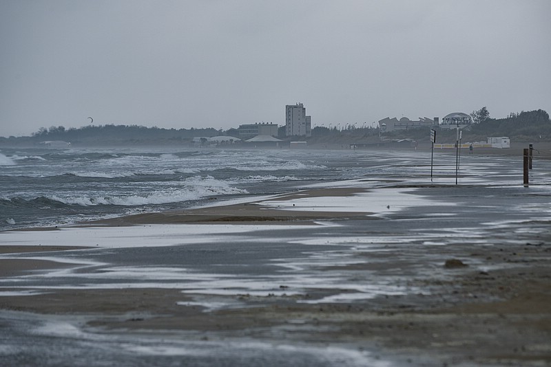 DSC_3702RAW.jpg