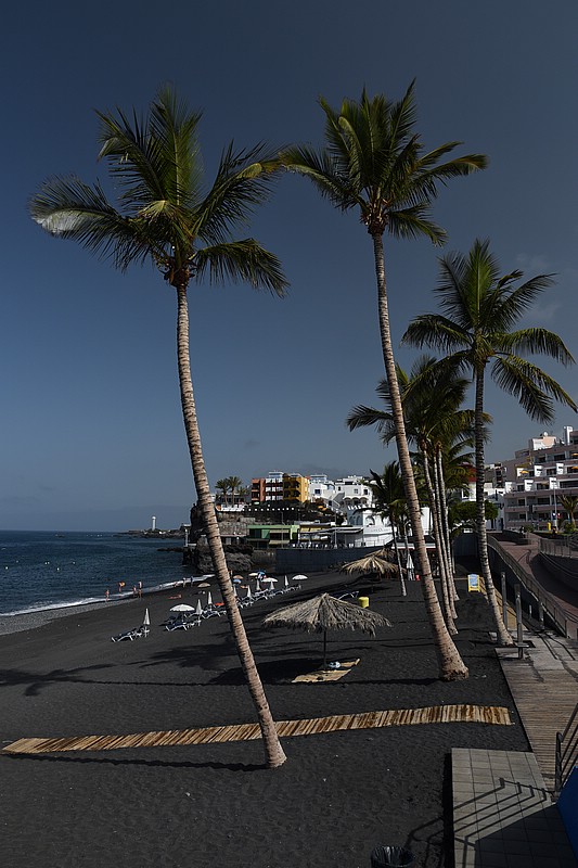 DSC_1221RAW.jpg