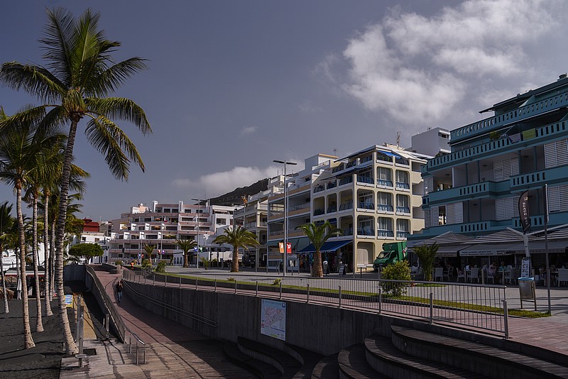 DSC_1222RAW.jpg