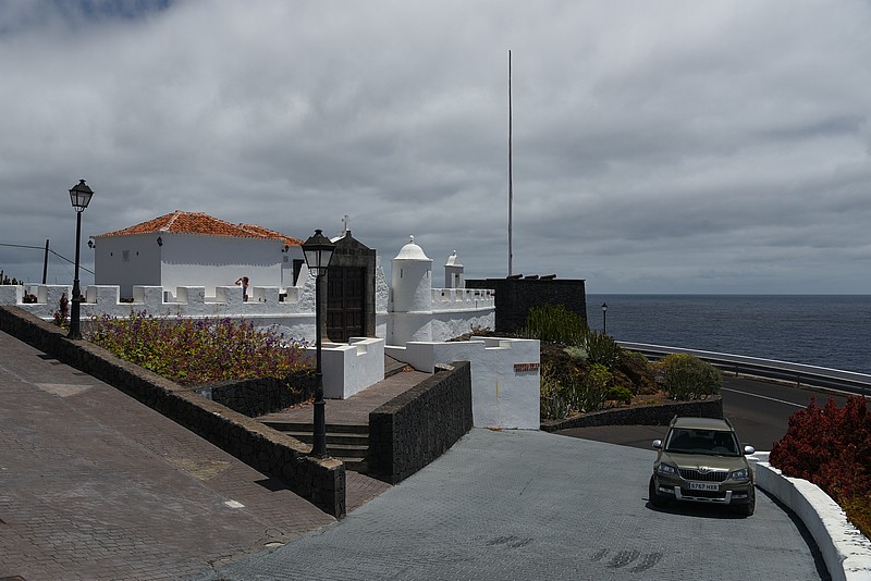 DSC_1725RAW.jpg