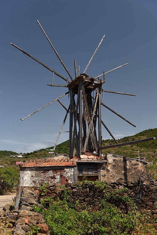 DSC_2188RAW.jpg