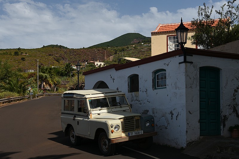 DSC_2214RAW.jpg